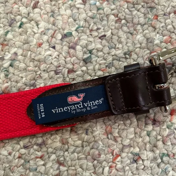 Vineyard Vines belt. - Picture 4 of 4